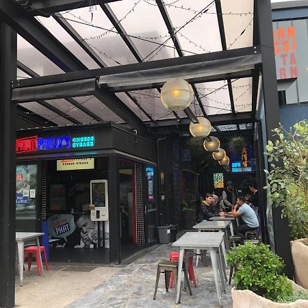 Cool Apartment, Central To Everything, Share With 2X Bulldogs Auckland Esterno foto