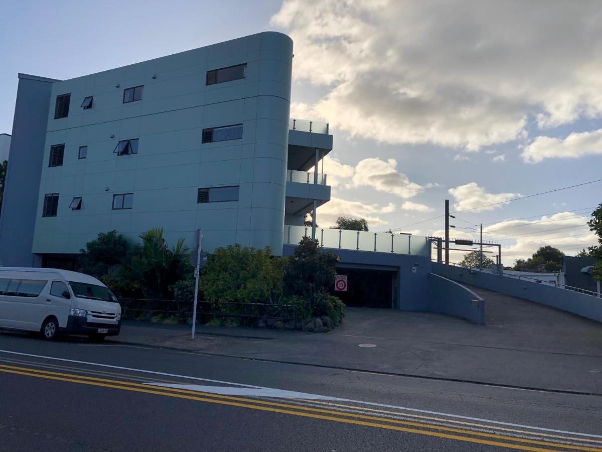 Cool Apartment, Central To Everything, Share With 2X Bulldogs Auckland Esterno foto